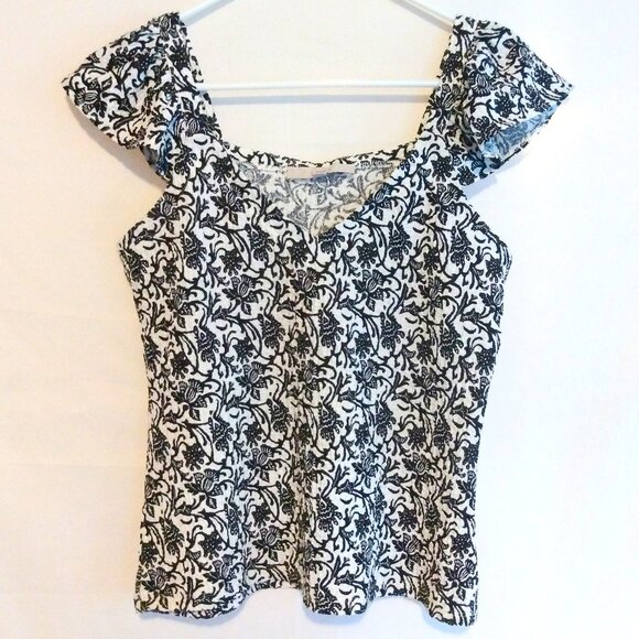 LOFT Tops - Loft Textured Floral Top S Feminine Cottagecore Parisian Romantic Black White